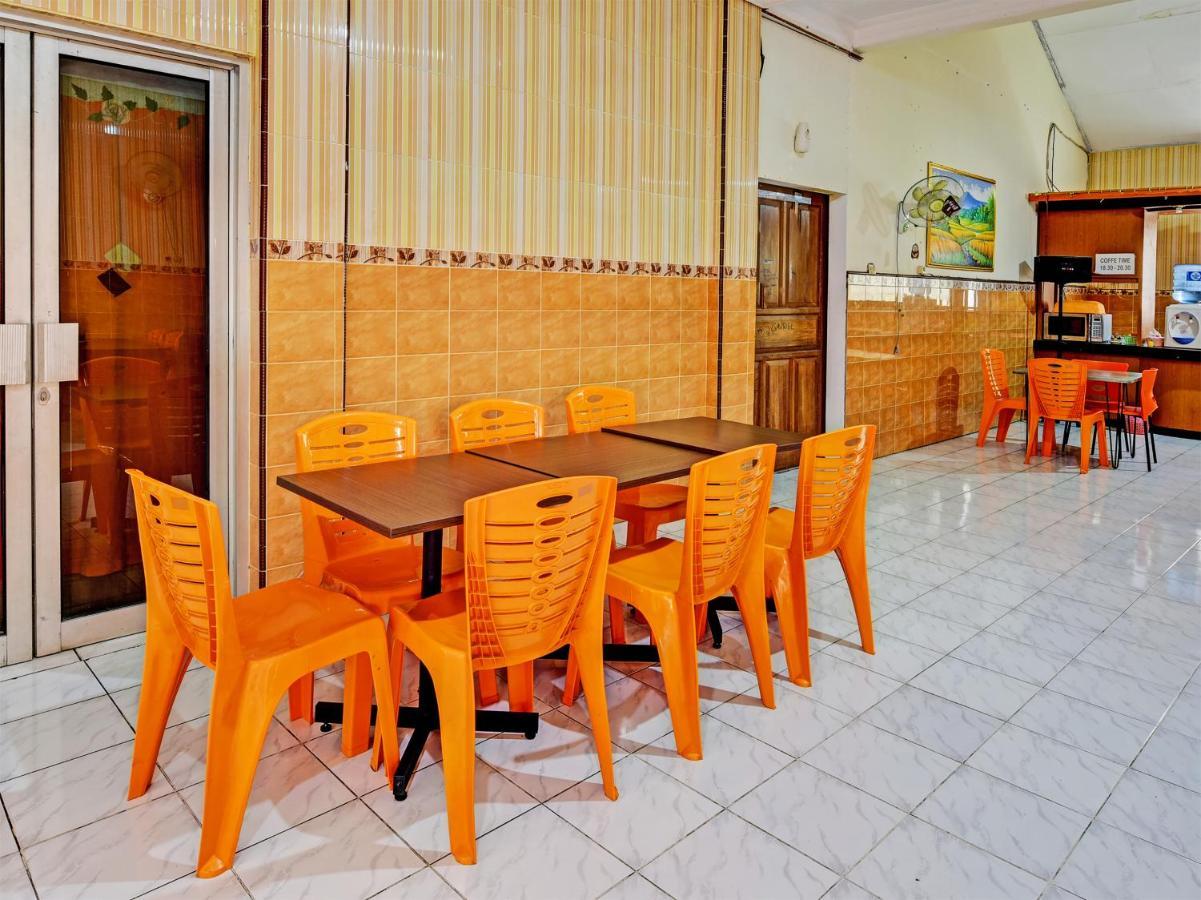 Collection O 91489 Hotel Tanjung Permata Cilacap Ngoại thất bức ảnh