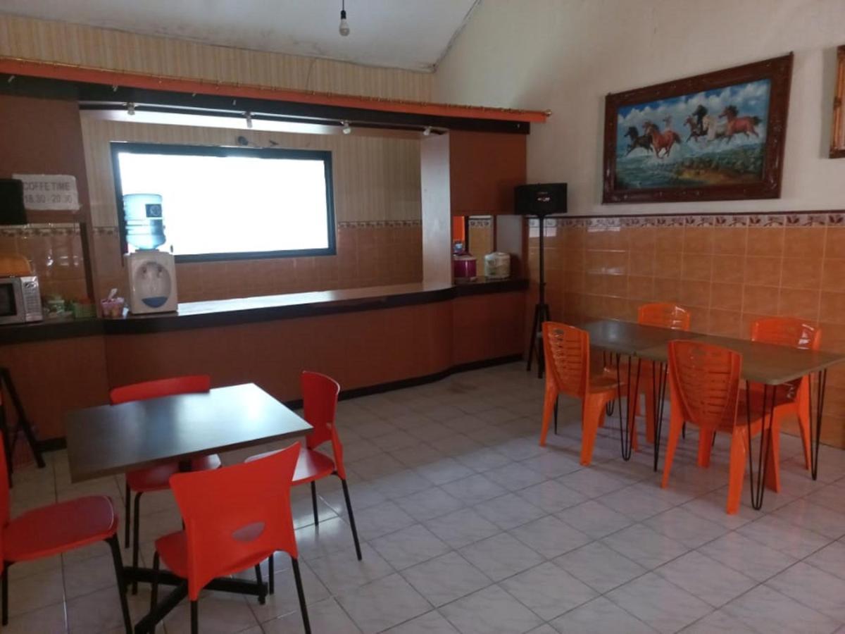 Collection O 91489 Hotel Tanjung Permata Cilacap Ngoại thất bức ảnh